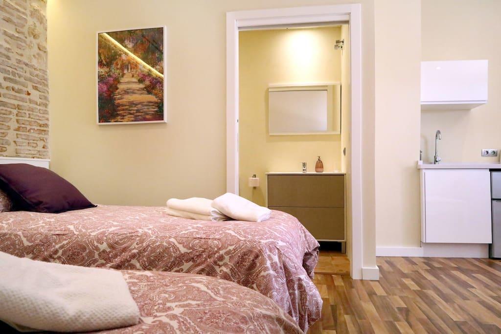 La Quinta Hacienda Apartment