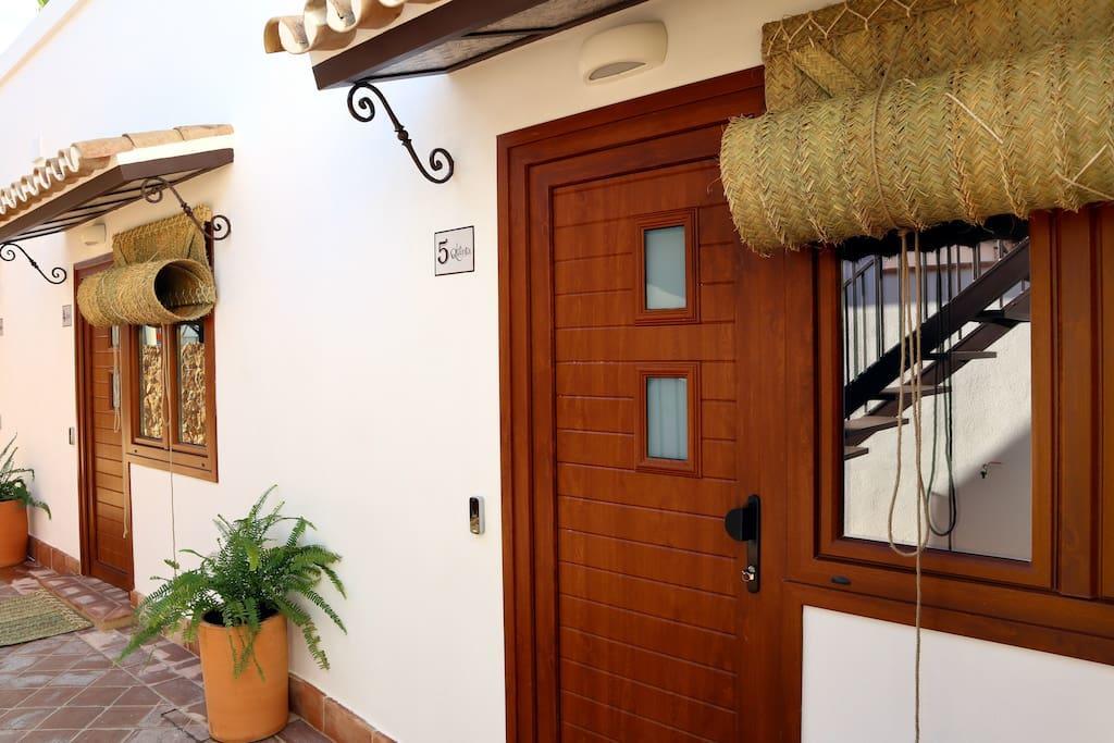 La Quinta Hacienda Apartment